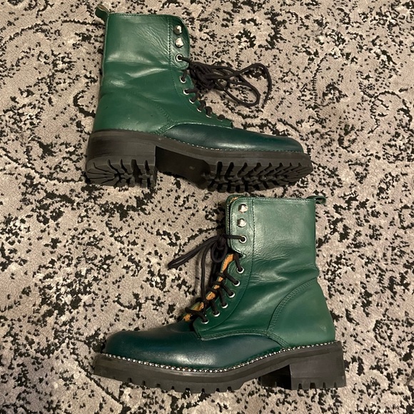 Aqua Shoes - Aqua brand lug sole green combat boots with silver studs